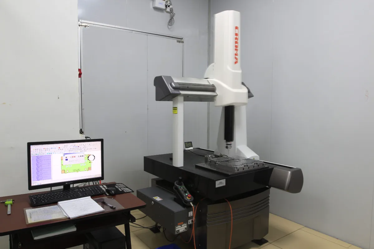 Bridge-type coordinate measuring machine in the GY Machining measuring room