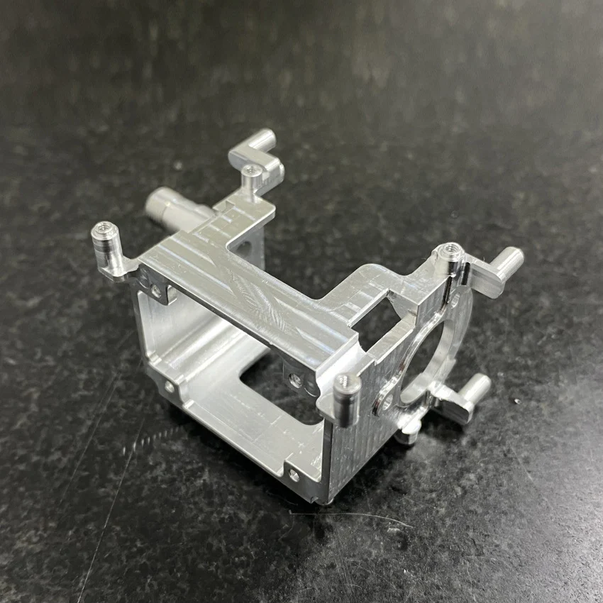 CNC milled aluminium motor mount bracket with studs – GY Machining