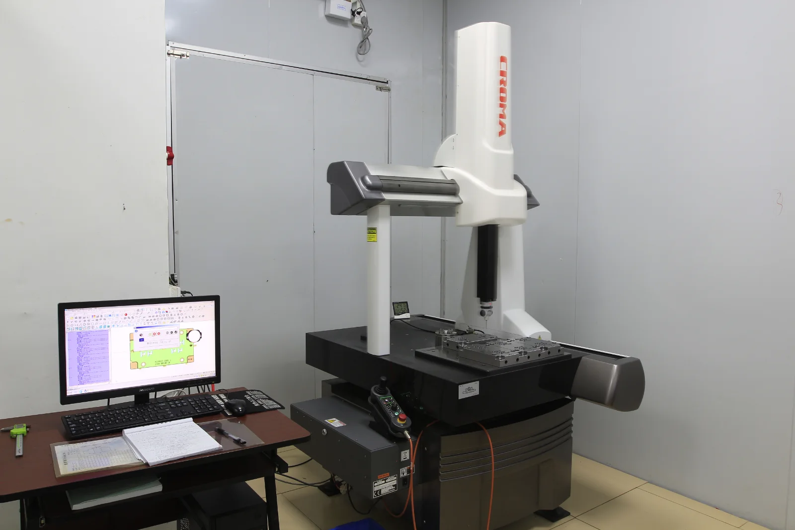 CROMA bridge-type coordinate measuring machine in the temperature-controlled measuring room at GY Machining, Dongguan