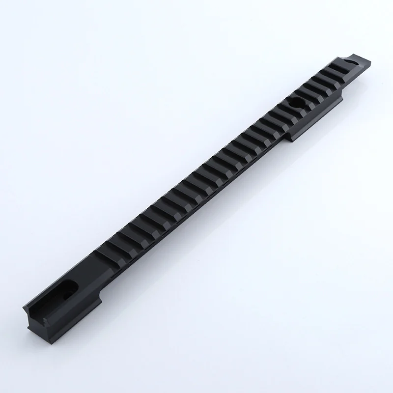 Long rail with a row of milled serrations and end pockets – GY Machining